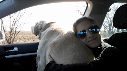 Michaela- petsitter Chvalovice nebo Páníček pro psi kočky