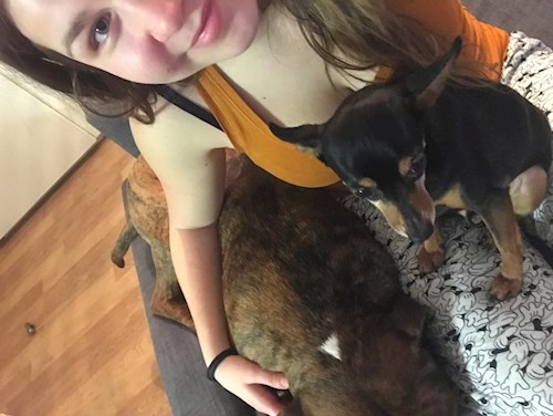 Veronika- petsitter Ostrava nebo Páníček pro psi kočky