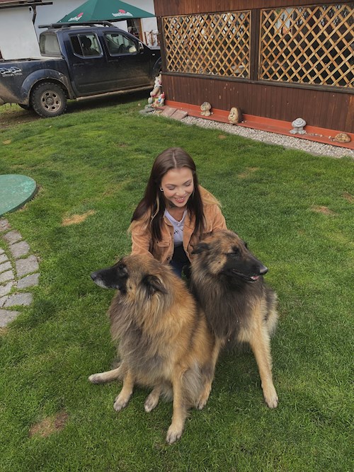 Natálie- petsitter Praha nebo Páníček pro psi kočky