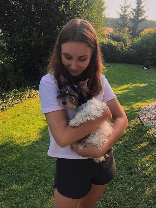 Anna- petsitter Prague nebo Páníček pro psi kočky