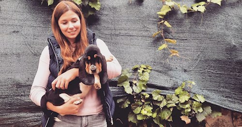 Bára- petsitter Průhonice nebo Páníček pro psi kočky