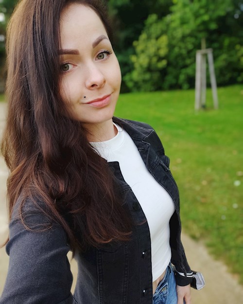 Alžběta- petsitter Praha 6 nebo Páníček pro