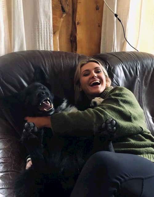Nikola- petsitter Praha or Pet nanny for dogs cats 