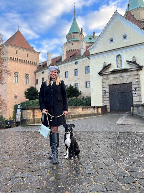 Lenka- petsitter Praha nebo Páníček pro psi kočky