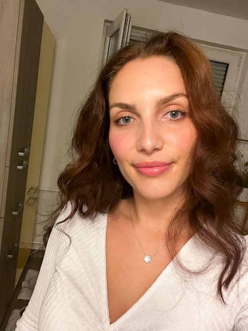 Laura- petsitter Praha or Pet nanny for cats