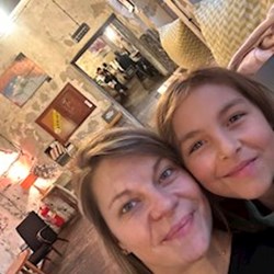 Denisa - pet sitter dogs Praha 8