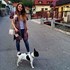 Anna + stapan de animal de companie care a apelat la un pet sitter in loc de pensiune canina sau pet hotel