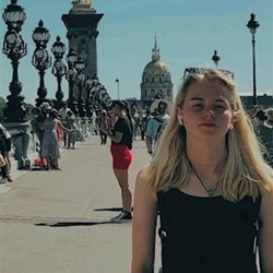 Caroline - pet sitter kočky psi Mratín