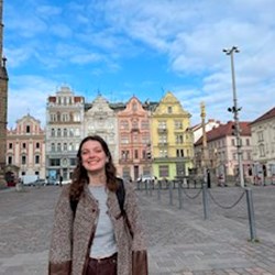 Gabriella - pet sitter dogs Praha