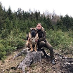 Karolína - pet sitter cats dogs Praha 6