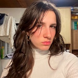 Barbora - pet sitter dogs Prague