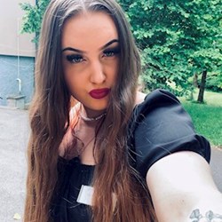 Kristýna - pet sitter cats dogs Velichovky