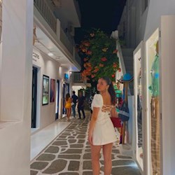 Katerina - pet sitter cats dogs Brno