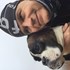 Zdeněk + stapan de animal de companie care a apelat la un pet sitter in loc de pensiune canina sau pet hotel