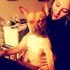 Jozette + stapan de animal de companie care a apelat la un pet sitter in loc de pensiune canina sau pet hotel